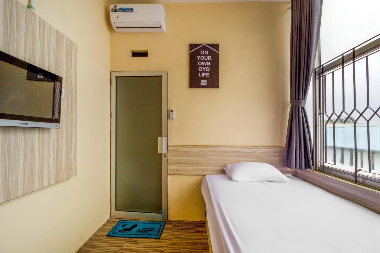 OYO Life 3149 Guest House PPLI Bandung Extérieur photo